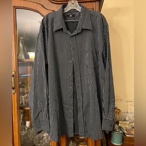 Beverly Hills Polo Club Black and White Casual Button Down Shirt